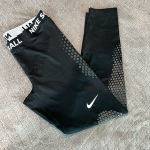 ⚾️⚾️ Nike Softball tights/leggings ⚾️⚾️
